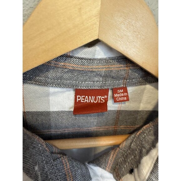 Peanut's Flannel, Size XS Snoopy, Charlie Brown, Woodstock, Linus, Lucy, & Sally - Picture 3 of 6